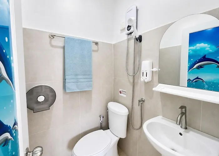 Cozy & Bright 4 Bedroom House Near Khao San Road バンコク都