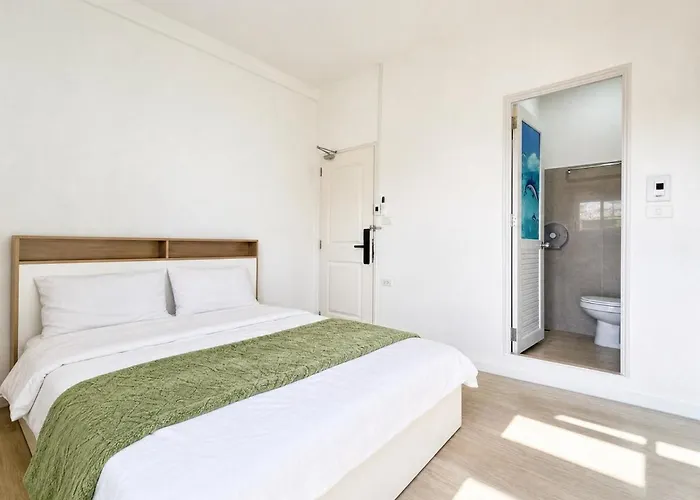 Cozy & Bright 4 Bedroom House Near Khao San Road * バンコク都