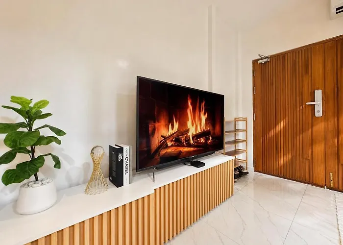 Cozy & Bright 4 Bedroom House Near Khao San Road 別荘 バンコク都