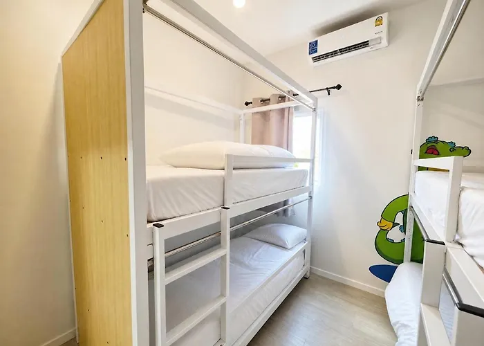 別荘 Cozy & Bright 4 Bedroom House Near Khao San Road *