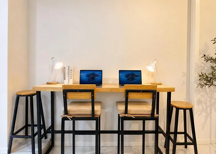 別荘 Cozy & Bright 4 Bedroom House Near Khao San Road